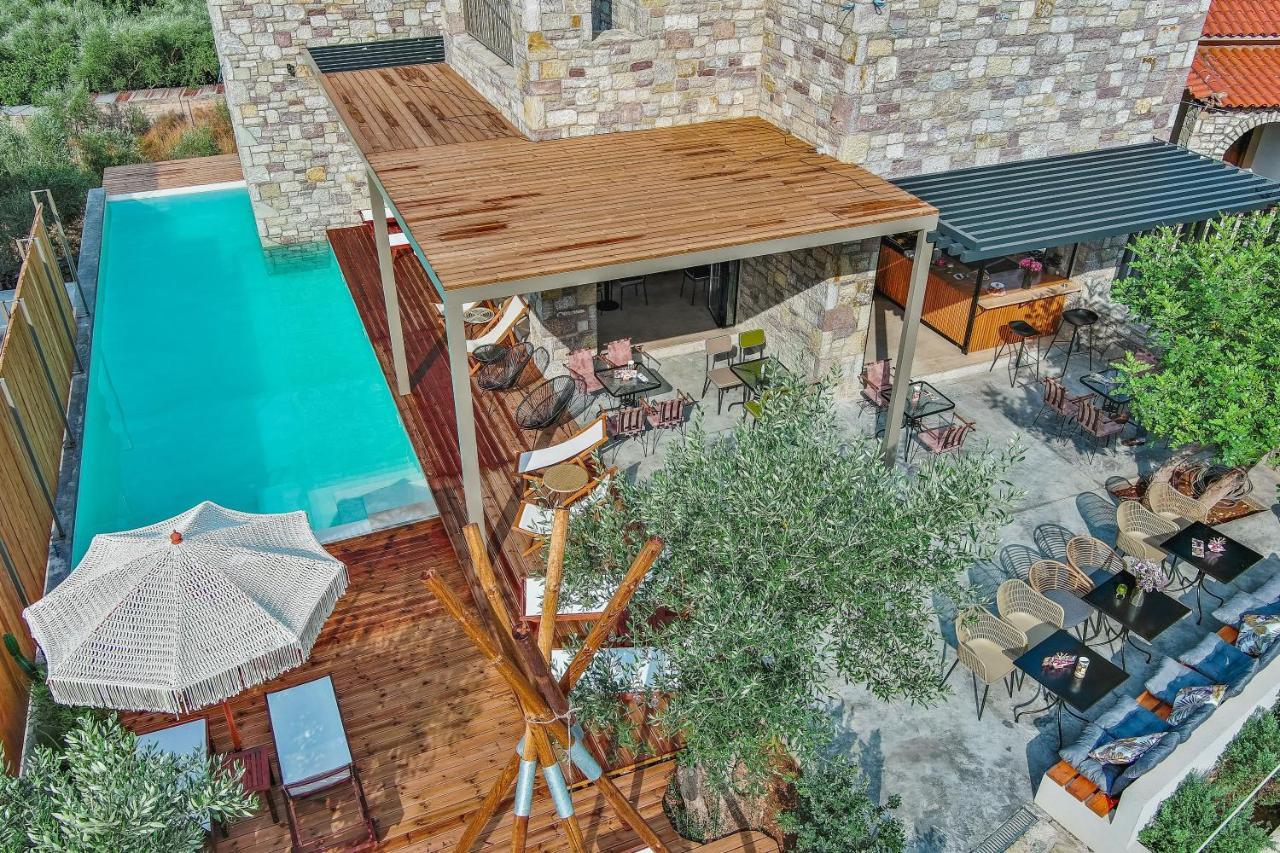 Petrichor Apartment Каламата Екстериор снимка